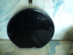 train case round bk